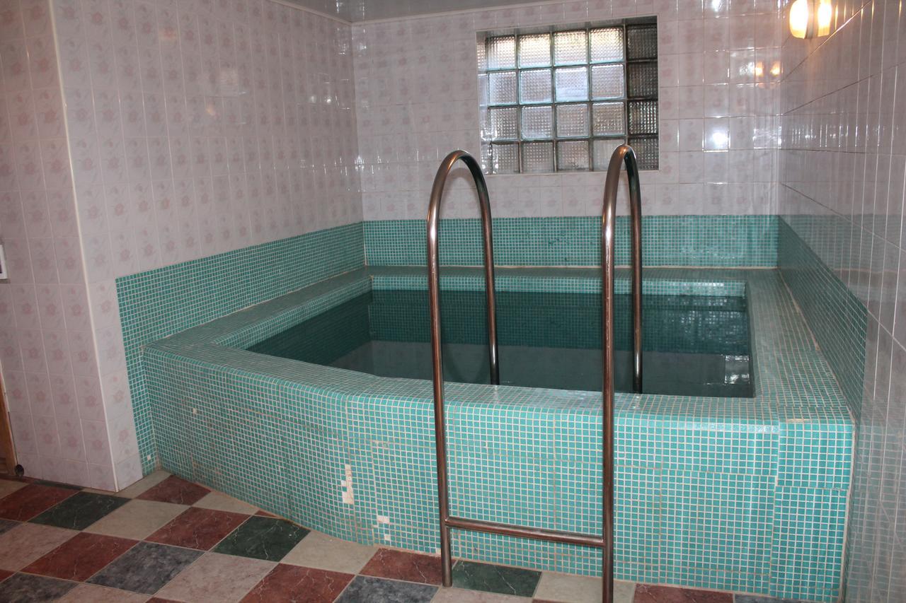 Hotel Адилет Tscholponata Exterior foto